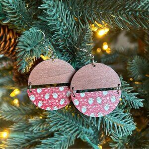 Santa Ho Ho Ho ~ Wood Circle Earrings ~ Brand New